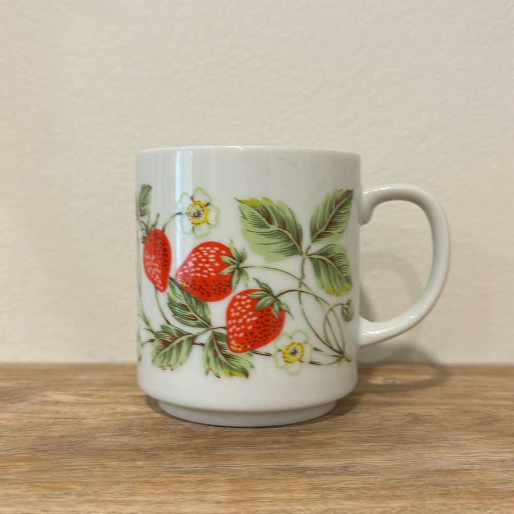 Charming Vintage Strawberry Mug